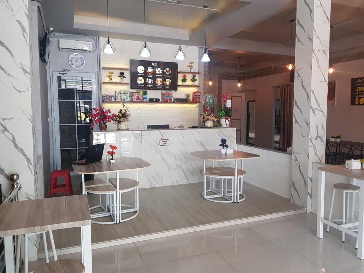 Nasional Hotel Гунунгситоли Экстерьер фото