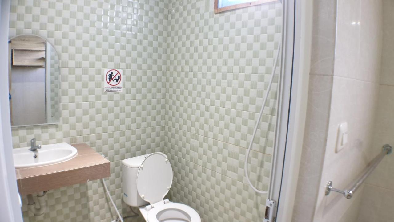 Nasional Hotel Гунунгситоли Экстерьер фото